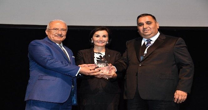 Mersin Büyükşehir Belediyesi’ne ’mükemmellikte 4 yıldız’ belgesi