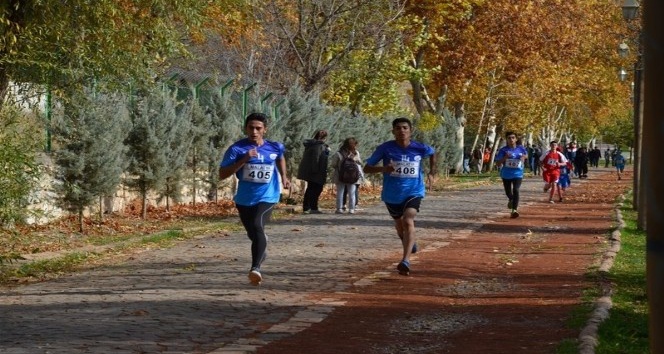 Okullar Arası Atletizm Kros Yarışlarında birinciler belli oldu