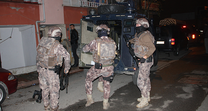 İstanbul&#039;da 37 kişinin yakalanması için birçok adrese eş zamanlı operasyon