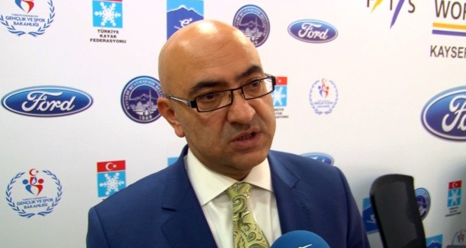 (Özel haber) Murat Cahid Cıngı: “Kış turizmi bölgesel kalkınmayı tetikleyen en önemli spor dalıdır”