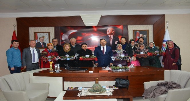 Kdz. Ereğli Belediyesi Osmanlı Çileği fidesi dağıttı