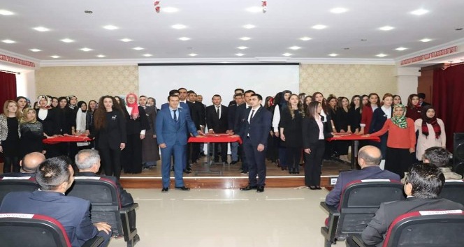 Tutak’ta 24 Kasım Öğretmenler Günü törenle kutlandı