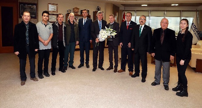 Başkan Karaosmanoğlu, 24 Kasm’da öğretmenleri yalnız bırakmadı