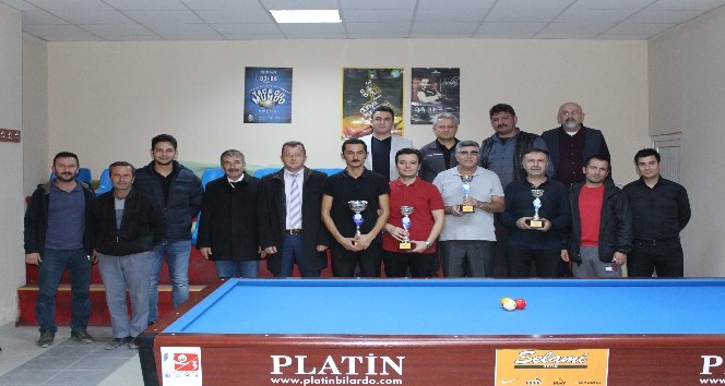 Karaman’da öğretmenler günü bilardo turnuvası sona erdi