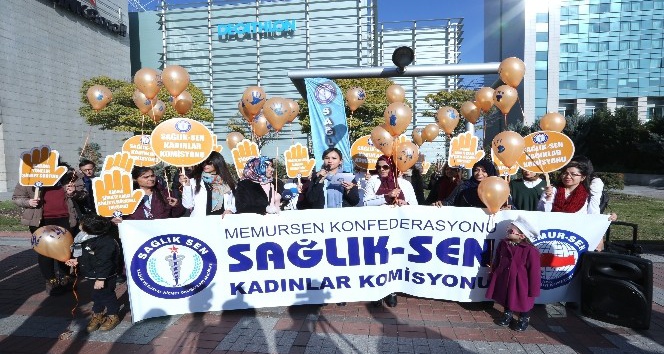 Sağlık-Sen, kadına şiddeti balon uçurarak protesto etti