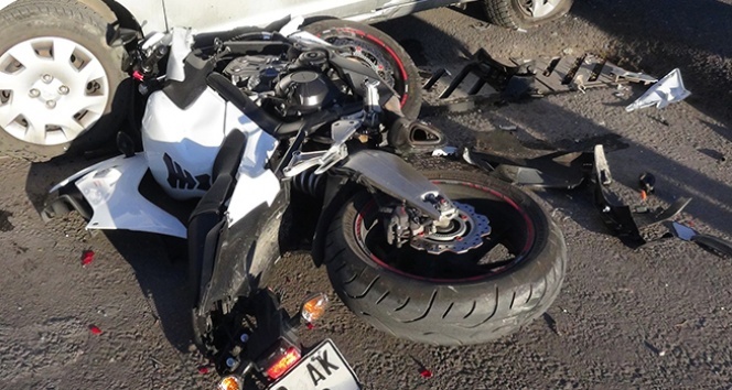 Aksaray’da otomobille çarpışan motosikletin sürücüsü hayatını kaybetti