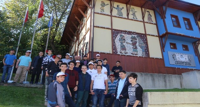 Afyonlu gençler Bursa’ya kültür gezisi gerçekleştirdi