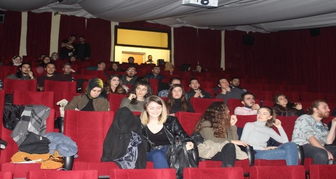 Uşak Üniversitesi’nde ’fantastik sinema’ münazarası düzenlendi