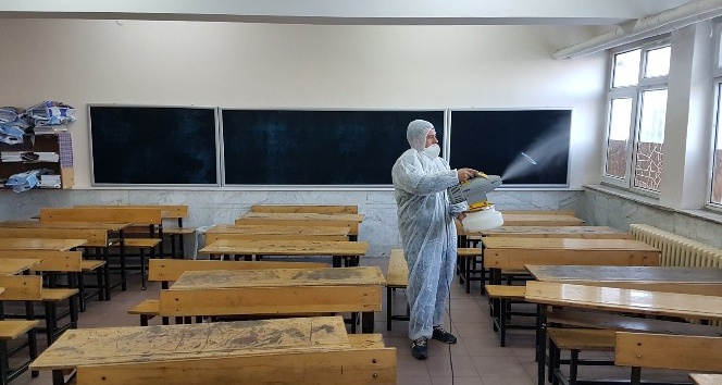 Afyonkarahisar’da 147 eğitim kurumu dezenfekte edildi