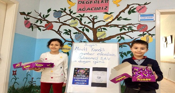 Gömeç’te çocukların kandil sevinci