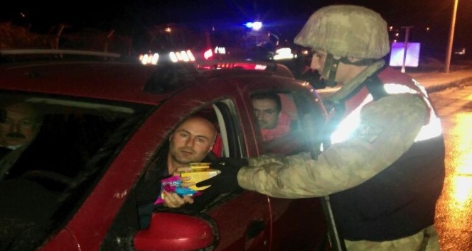 Torul Jandarma ekiplerinden örnek davranış