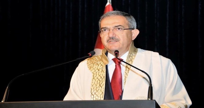 Rektör Şahin, üniversite akademik kurullarında açıklamalarda bulundu