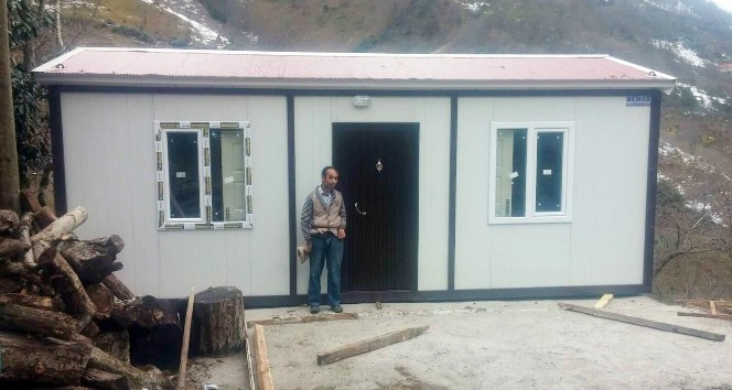 Barakada yalnız yaşayan engelli adama devlet yardım elini uzattı
