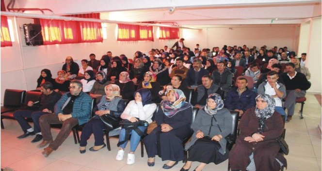 Öğrenciler staj için İtalya’ya gidecek