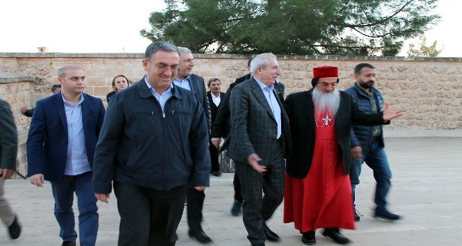 Miroğlu, Mor Gabriel Manastırı’nı ziyaret etti