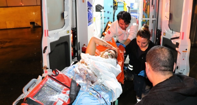 Gazinoda çalışan kişiyi vurup hastane bahçesine attılar
