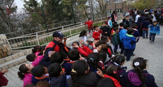 Mardin’de çocuklar güvenle okula gidiyor