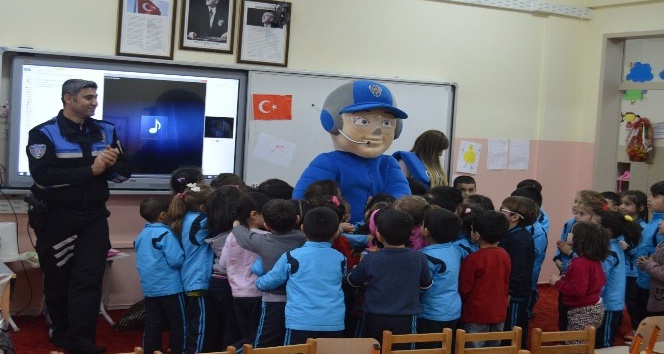 Anaokulu öğrencilerine polislik mesleği anlatıldı