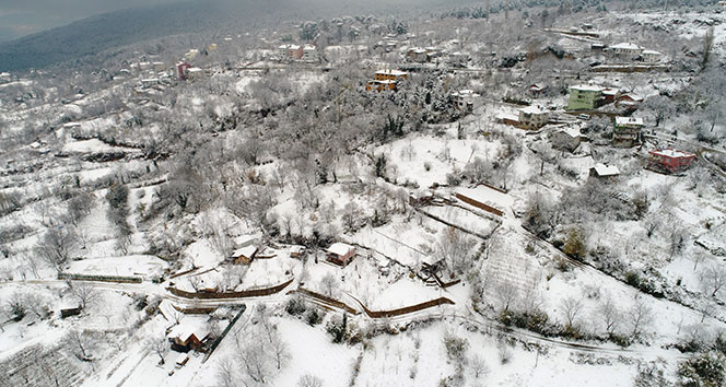Beyaza bürünen Bursa&#039;nın yüksek kesimleri havadan görüntülendi