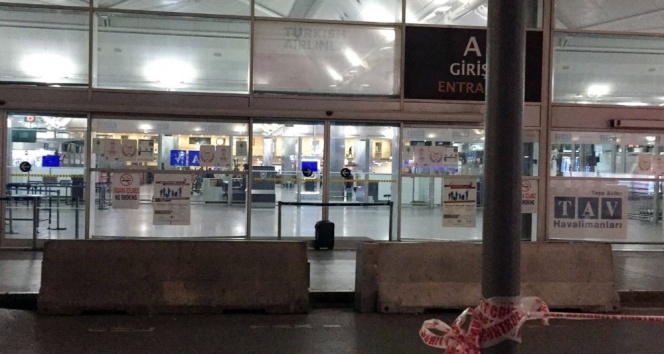 Atatürk Havalimanı’nda şüpheli paket alarmı |İstanbul haberleri