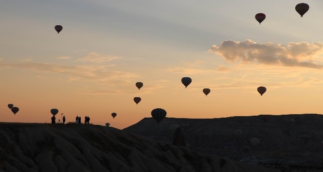Kapadokya’da sıcak hava balonları havalanamadı
