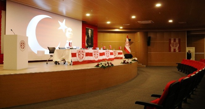 Antalyaspor Olağanüstü Genel Kurulu’nda flaş gelişme