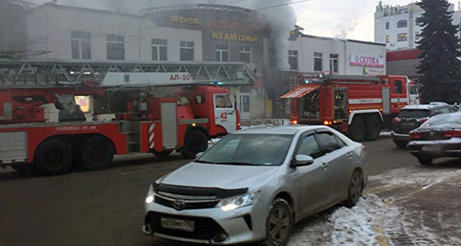 Moskova’da mağaza yandı: 3 ölü