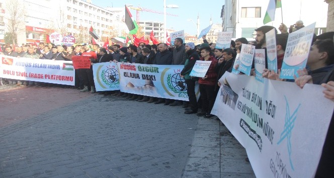 Bolu’da yüzlerce kişi İsrail ve ABD’yi protesto etti