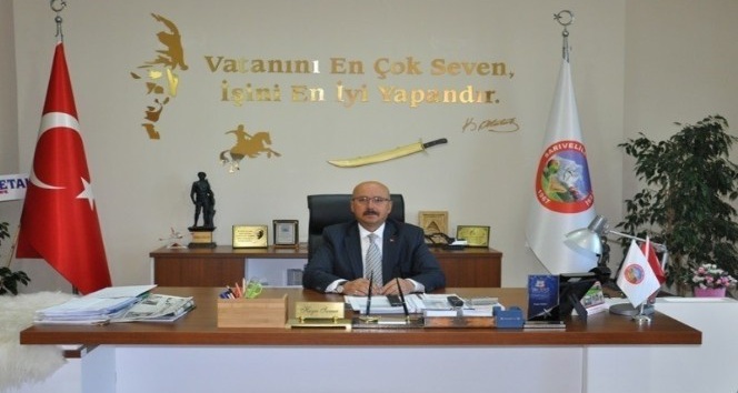 Hayri Samur, dördüncü kez yılın belediye başkanı seçildi