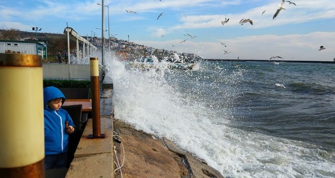 Marmara’da Denizi’nde lodos
