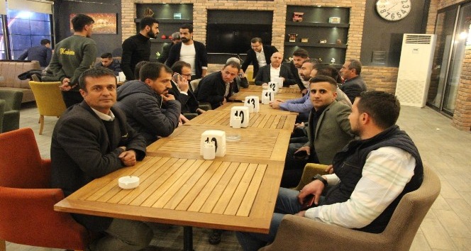 AK Parti İl Başkanı gençlerle buluştu