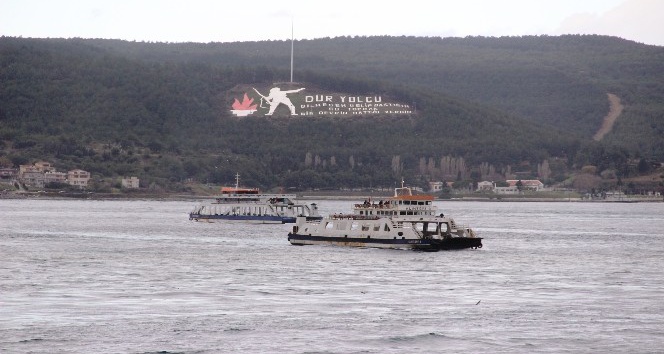 Çanakkale Boğazı fırtına nedeniyle gemi geçişlerine kapatıldı