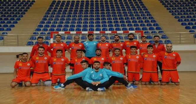 Erek Beş Yıldız Hentbol Takımı ligin ilk yarısını lider bitirdi