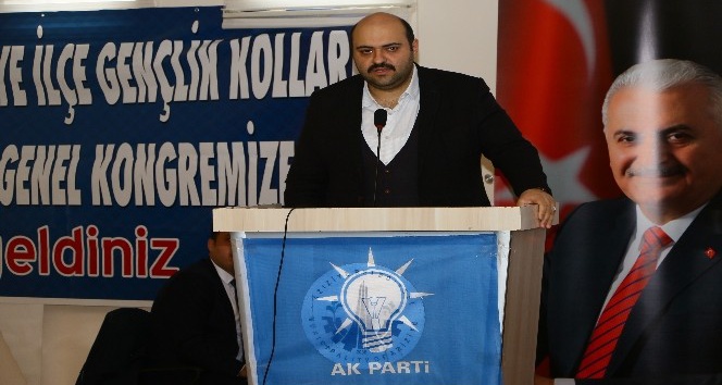 Aziziye Belediye Başkanı Muhammed Cevdet Orhan, AK Parti Aziziye Gençlik Kolları Kongresi’ne katıldı