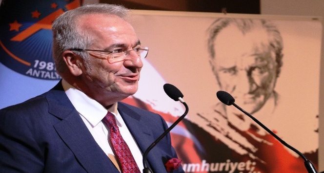 TÜSİAD Başkanı Bilecik: &quot;Türkiye’nin büyümeyi sürdürebilmesi için enflasyonu yüzde 5’in altına çekmesi gerekiyor&quot;