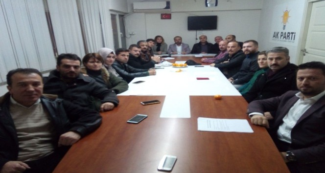 AK Parti Kozlu ilçe teşkilatında görev dağılımı yapıldı