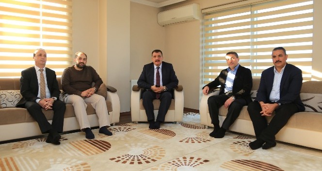 Başkan Gürkan Hayat Vakfını ziyaret etti
