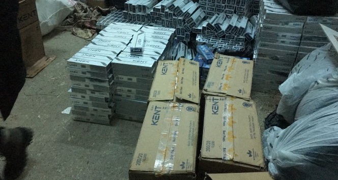 Erciş’te 26 bin paket kaçak sigara ele geçirildi