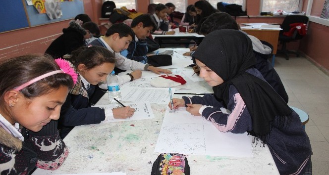 Erzincan Gençlik Merkezi Gidilmedik Yer  Çalınmadık Gönül Bırakmıyor