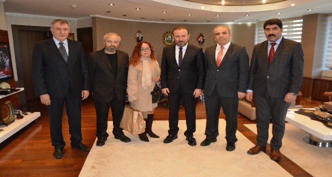 Erzincanlılar Başkan Doğan’ı ziyaret etti
