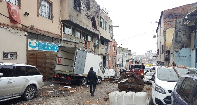 Gaziosmanpaşa’da buhar kazanı patladı: 2 yaralı