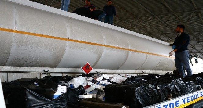 Osmaniye’de yakıt tankerinden 22 bin 500 paket kaçak sigara çıktı