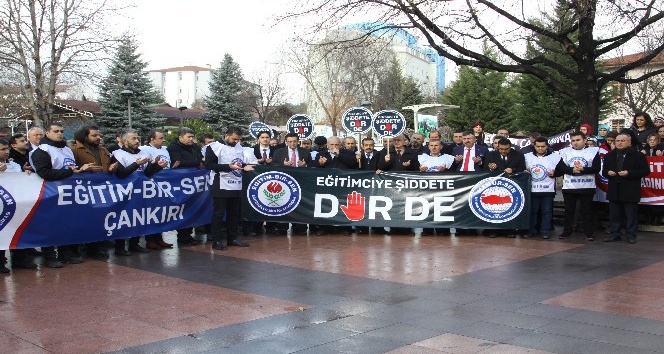 Çankırı’daki eğitimcilerden protesto