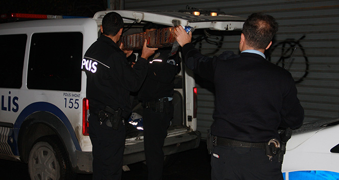 İstanbul’da polisten kaçan hırsız dereye atlayarak kaçtı