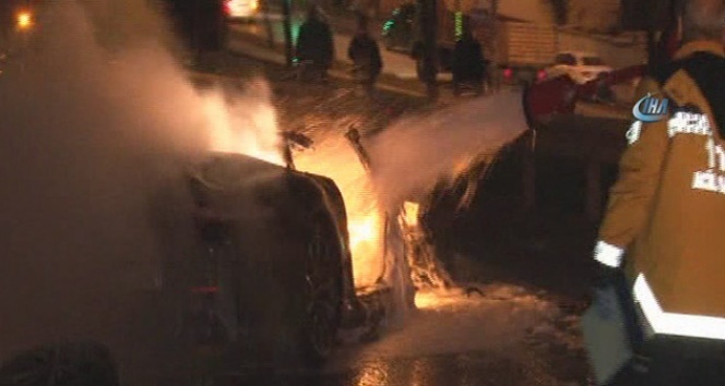 İstanbul’da feci kaza: Bağlantı yolu saatlerce ulaşıma kapandı