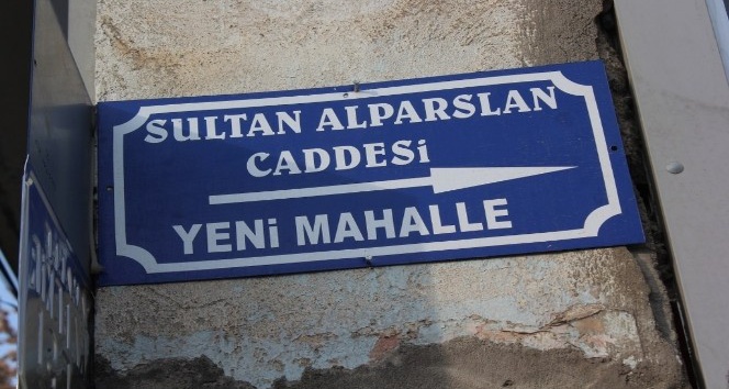 Bulanık’ta adres levhaları yenilendi