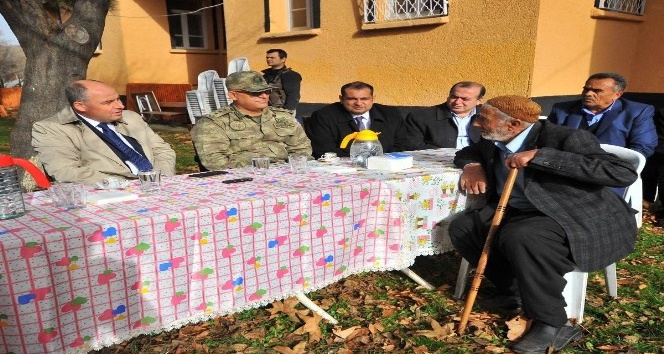 Vali Coşkun; “Talepleri karşılamak ve sorunları çözmek için gayret gösteriyoruz"