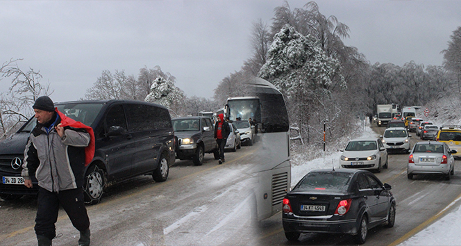 Uludağ&#039;da kar yüzünden yol kapandı kilometrelerce kuyruk oluştu