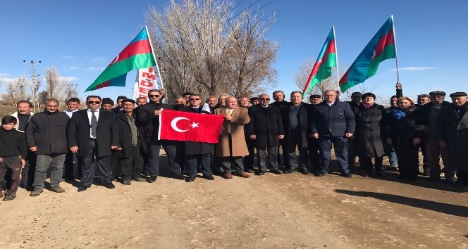 Asimder, Soltanbey’in mezarını ziyaret etti