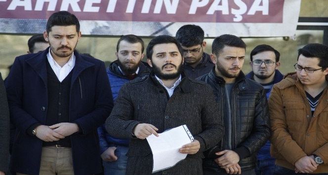 Öğrenciler BAE Dışişleri Bakanı Zayed’e tepki gösterdi